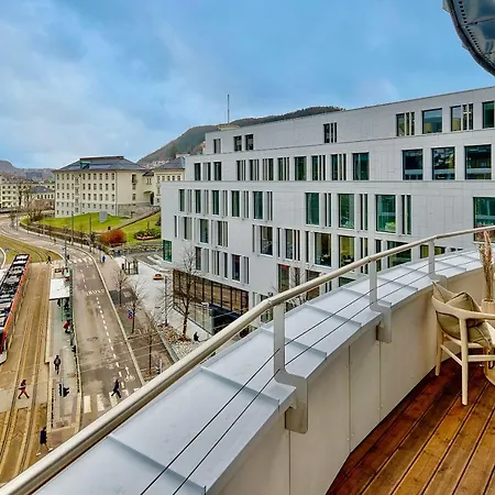 Lägenhet Brand New And Luxurious Penthouse In Centre! Bergen