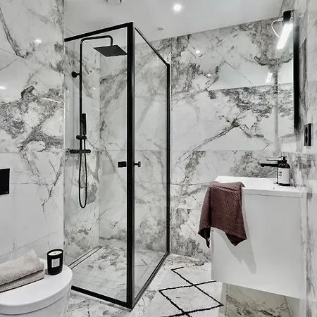 Lägenhet Brand New And Luxurious Penthouse In Centre! *