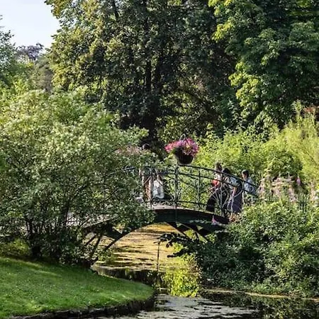 Brand New And Luxurious Penthouse In Centre! Apartamento