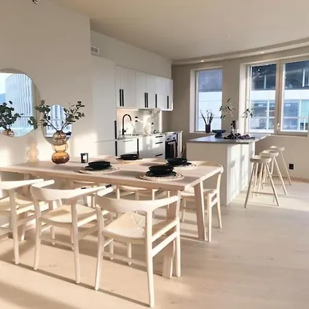 Apartment Brand New And Luxurious Penthouse In Centre! *