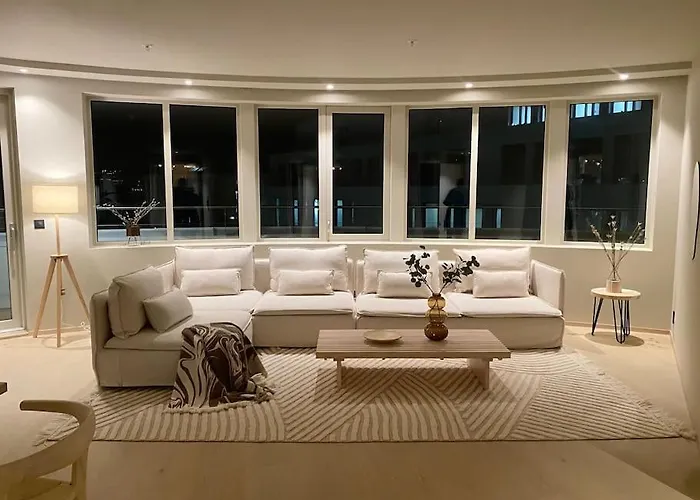 Apartment Brand New And Luxurious Penthouse In Centre!